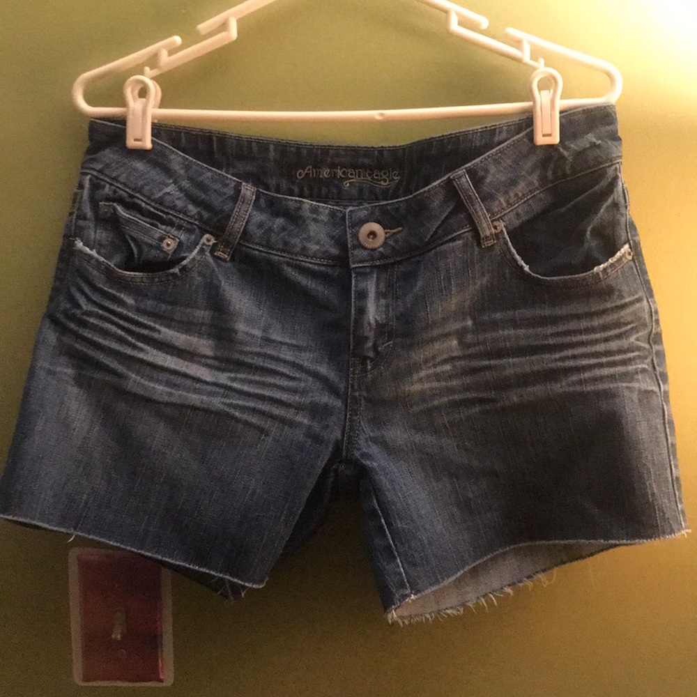 American Eagle shorts 🦅